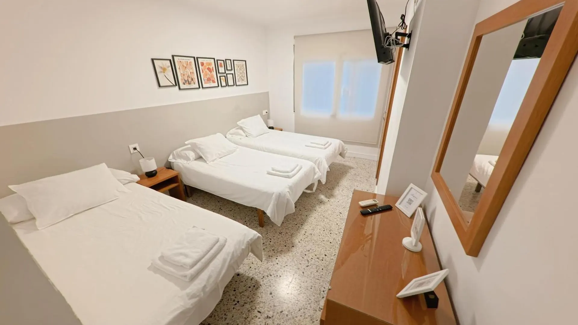 Hostal Y Apartamento Moli De Mar Lloret de Mar 2*,  Spanien
