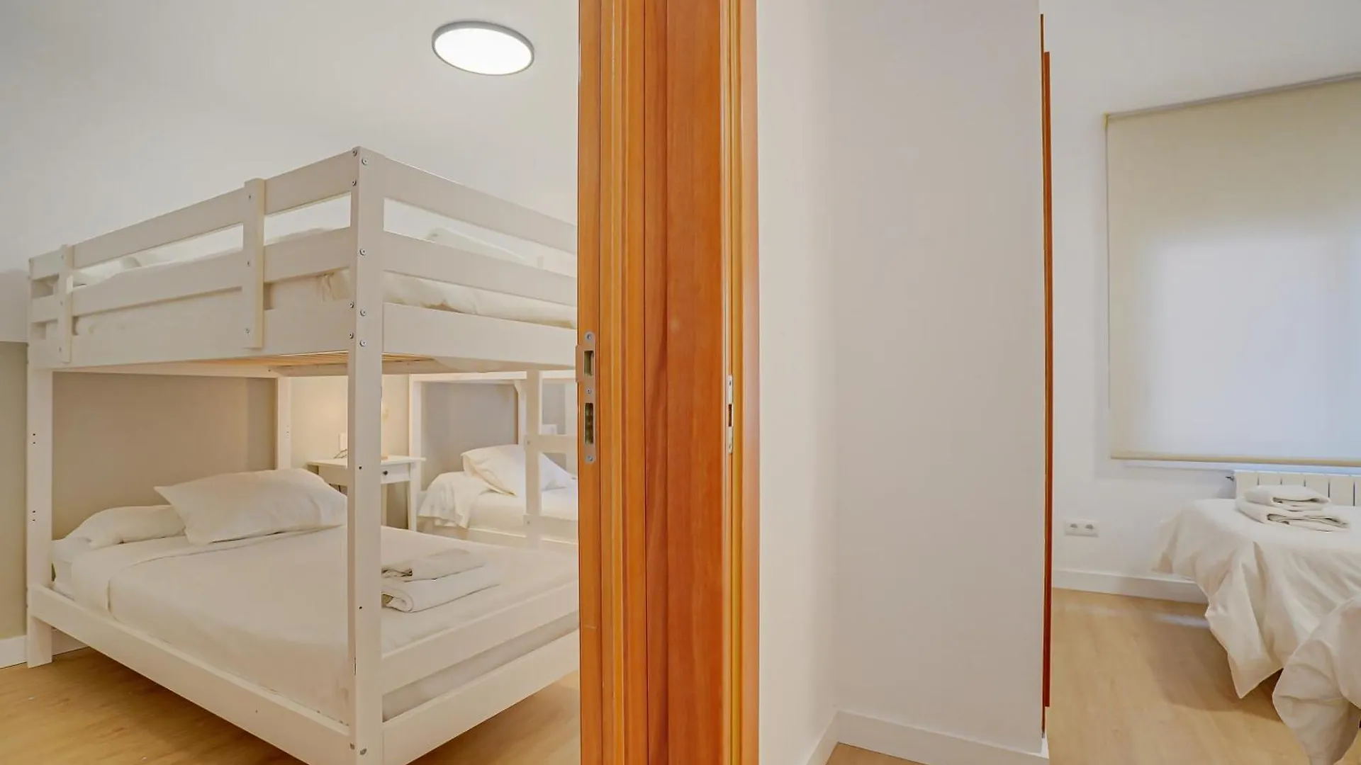 Guest house Hostal Y Apartamento Moli De Mar Lloret de Mar