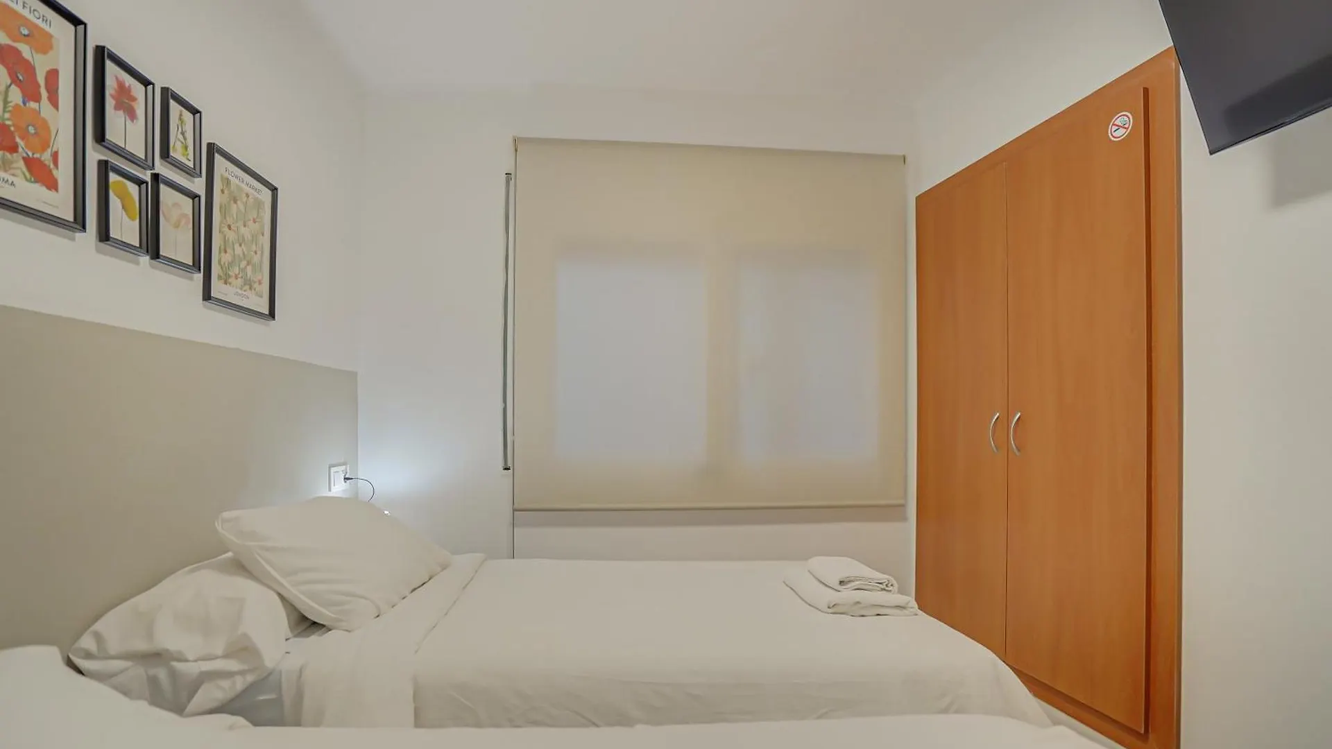 Hostal Y Apartamento Moli De Mar Lloret de Mar 2*,