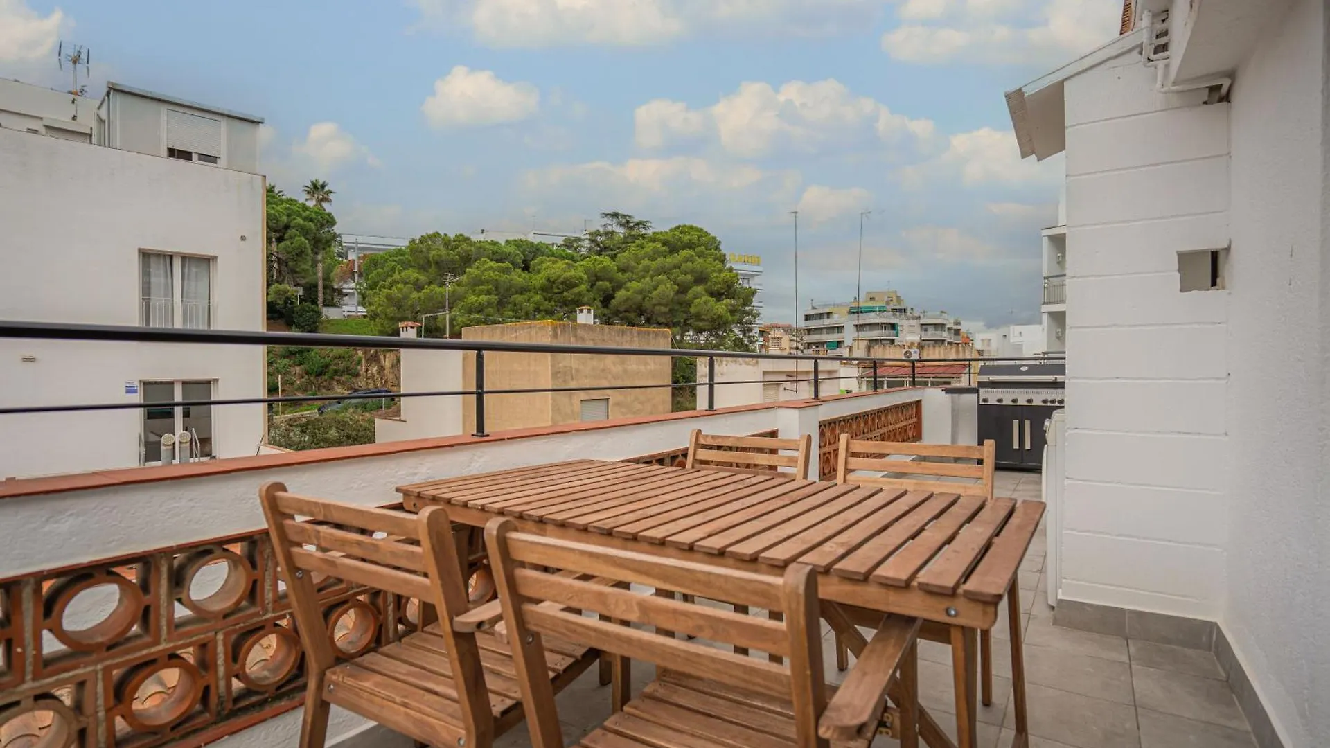Hostal Y Apartamento Moli De Mar Lloret de Mar