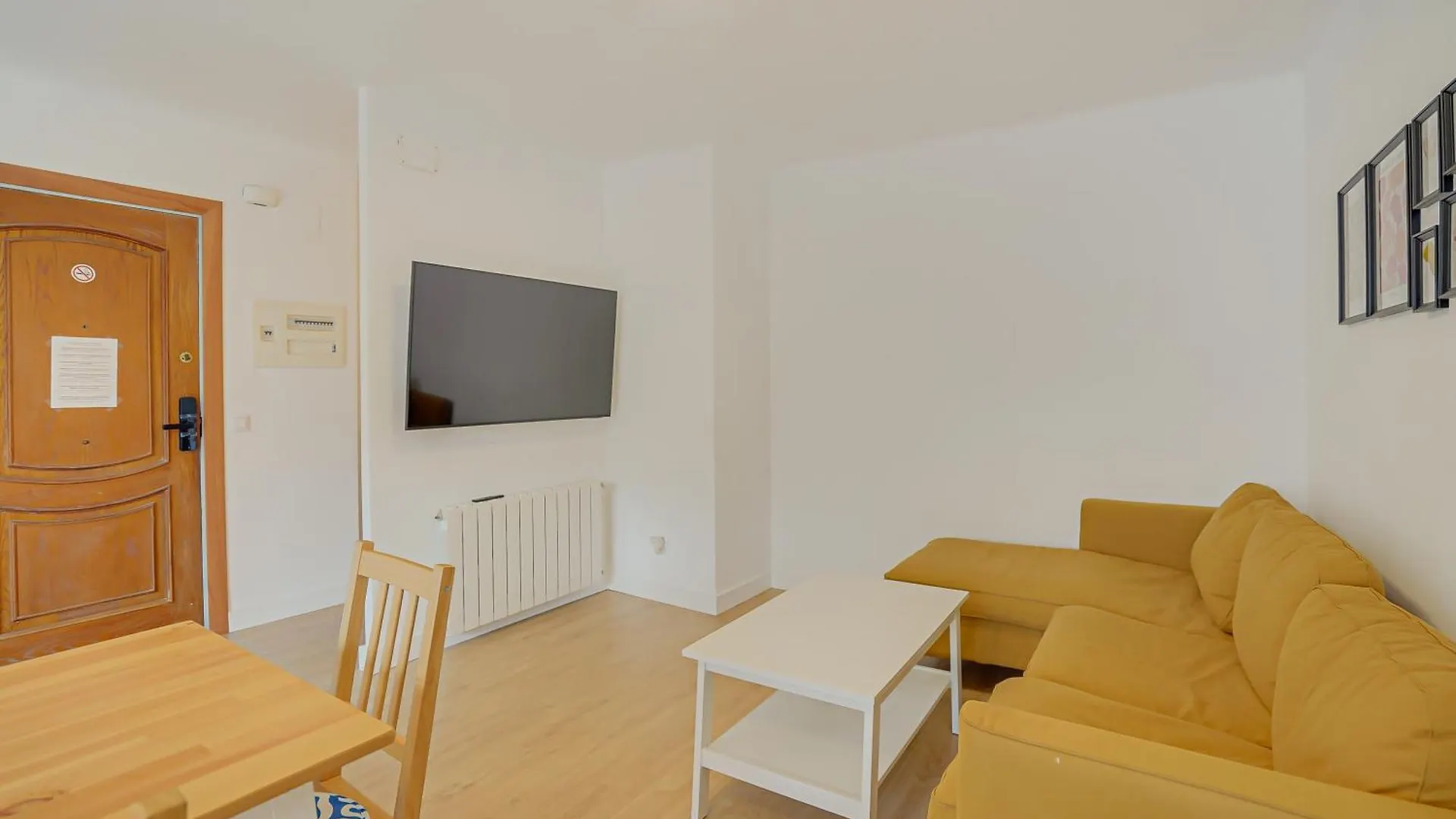 Hostal Y Apartamento Moli De Mar Lloret de Mar 2*,  Spain